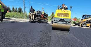 Best Asphalt Driveway Installation  in Grafton, WV